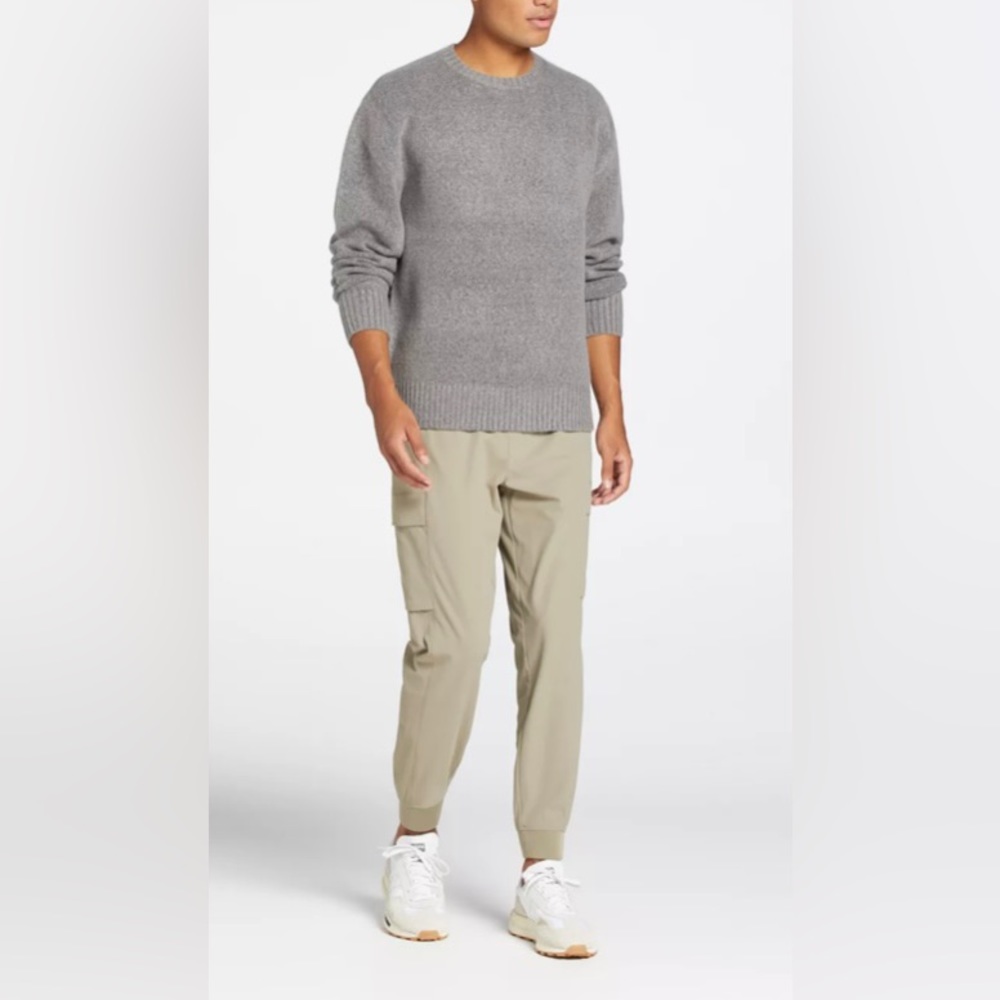 NWT VRST Men’s Relaxed Fit Cozy Wool Blend Sweater